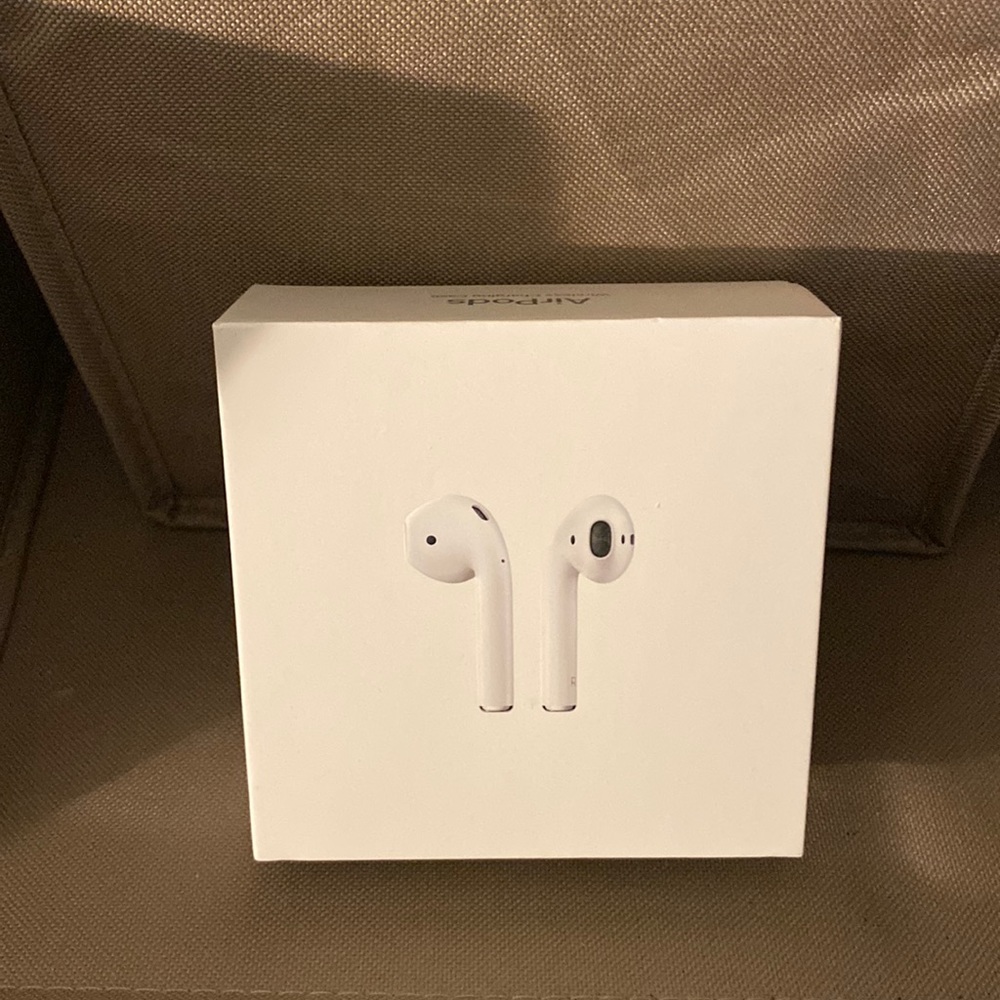 AirPods box only with detail papers